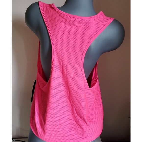 Bebe Sport Hot Pink Lightweight Tanktop NWT - Picture 2 of 4